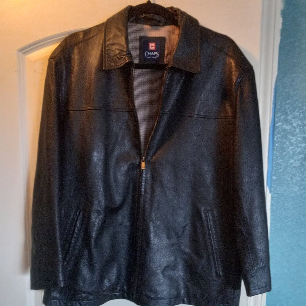 MEN'S 100% LEATHER CHAPS JACKET LARGE NEVER WORN....